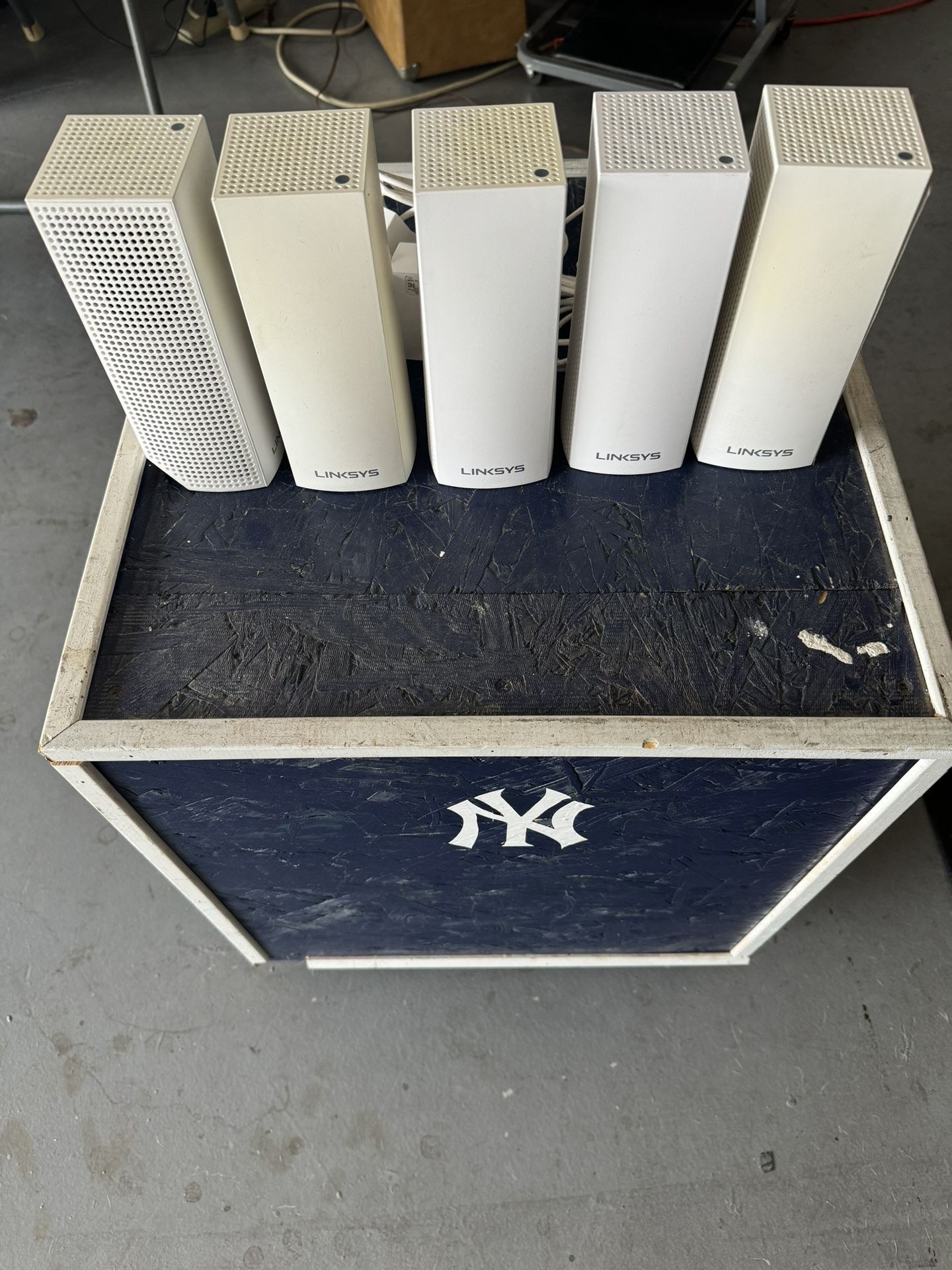 Linksys Velop Tri-band Whole Home Mesh Wi-Fi Routers