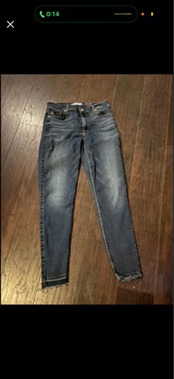 Seven women’s jeans size 28