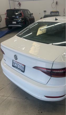2019 VW Jetta trunk