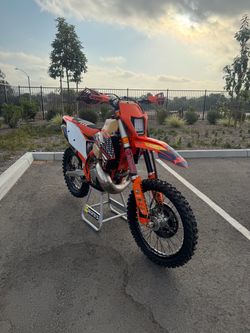 2020 KTM 300