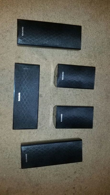 Onkyo SKF-370 5 speaker set surround sound