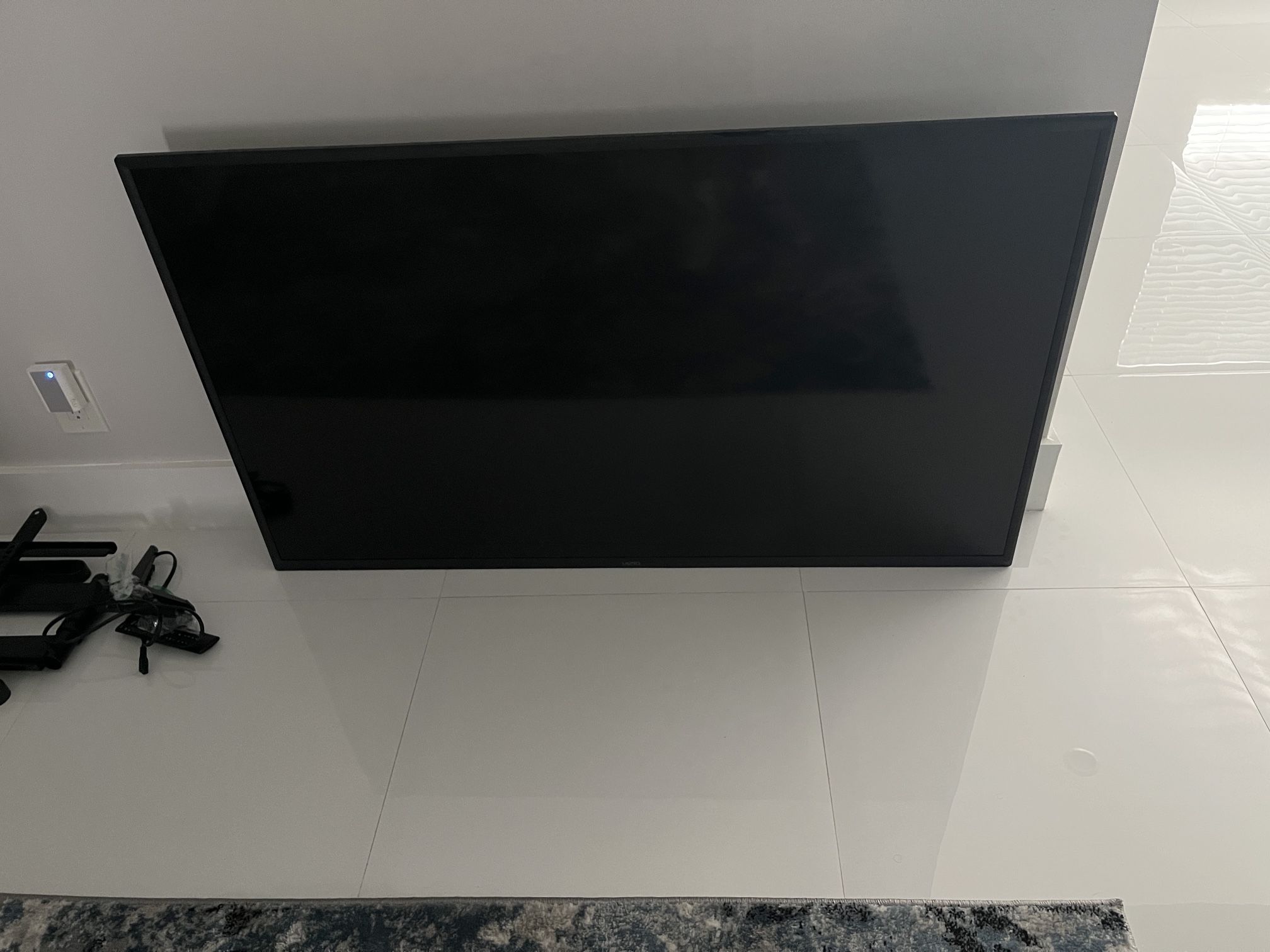 50in TV With Wall Mount