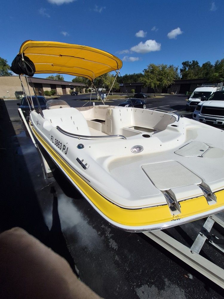 12 Hurricane 18.5 Ft Boat