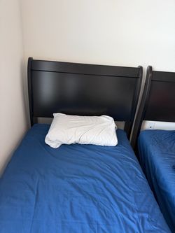 Single / Twin size bed with mattress