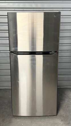 LG 20 cu ft Refrigerator/Freezer