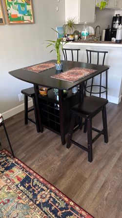 Dining Table with wine rack