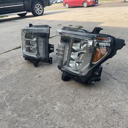 2023 GMC Sierra 2500 Headlight 