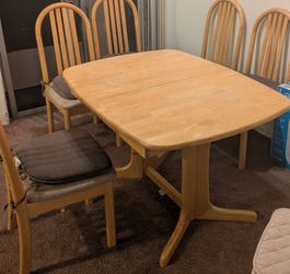 Dining table - Pick up by 7/1 Noon