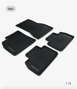 OEM Porsche Macan floor mats rubber