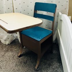 Vintage kids desk 