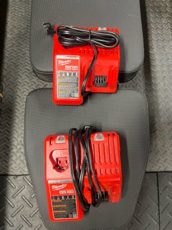 Milwaukee M18/ M12 charger