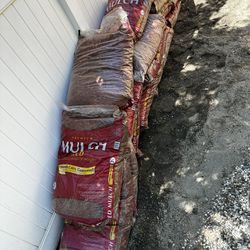 Red Mulch 20 bags
