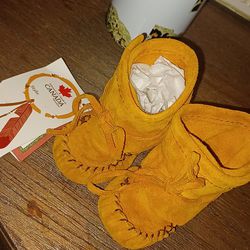 Baby Moccasins Size 2. 