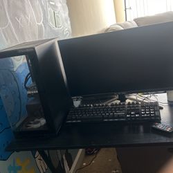 Pc With Monitor 