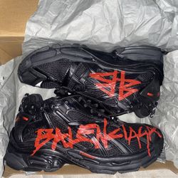 Balenciaga Runners Graffiti