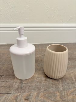 White & Beige Plastic Bathroom Accessory Set 2pc Soap Dispenser + Tumbler