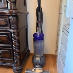 Dyson Vacuum Cleaner 