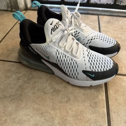 Nike 270 Shoes 