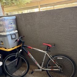 Mongoose Pro Rockadile Al bike