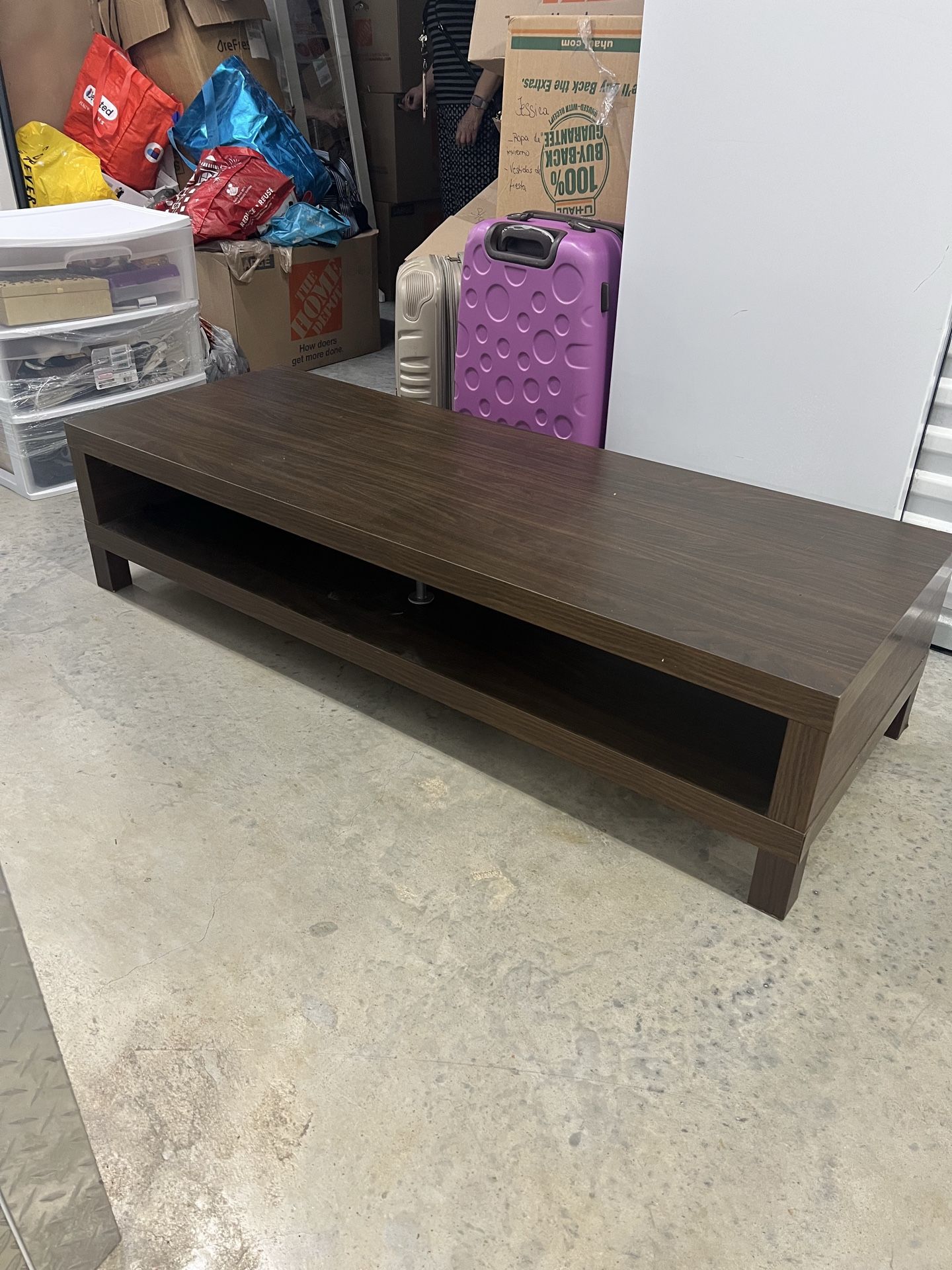 Minimalist Tv stand