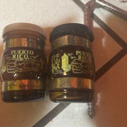 Vintage Puerto Rico salt pepper shakers