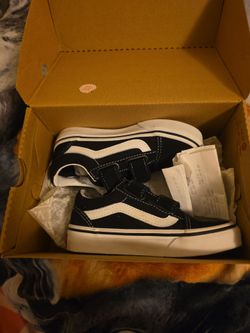 Old stool vans black and white kids