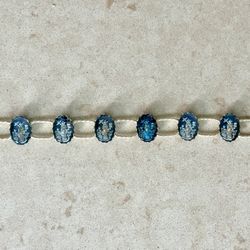 🏯 Amazing vintage Asian gold tone & glass intaglio like bracelet