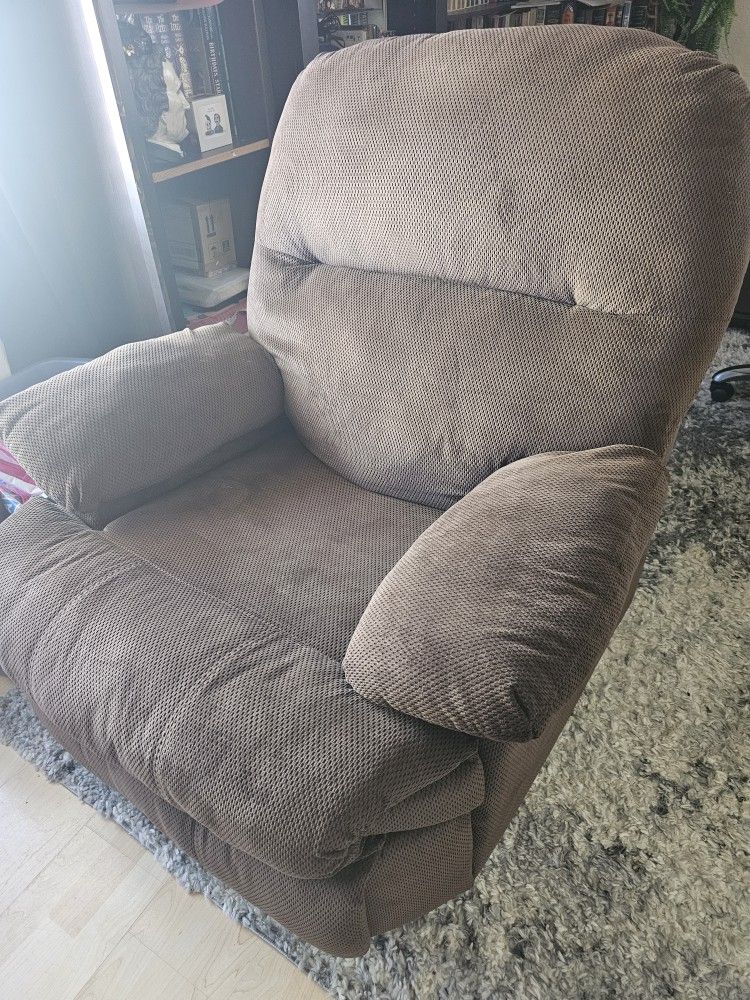 Brown Cloth Recliner
