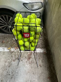 Wilson 75 Tennis Ball Pick-Up Hopper with balls