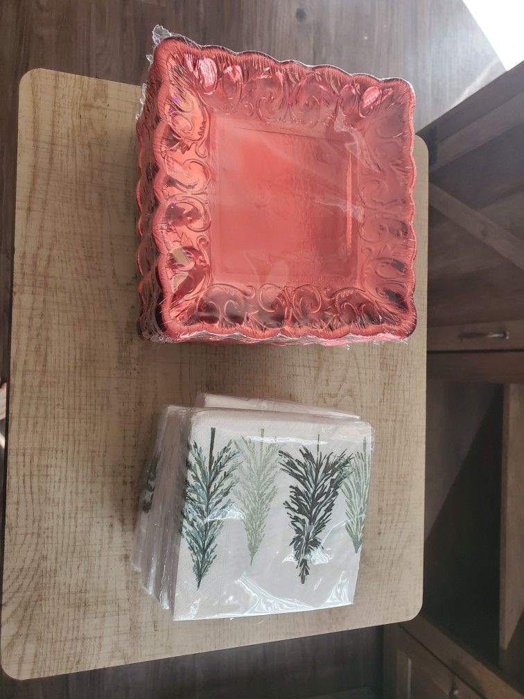 Napkins Plates Christmas
