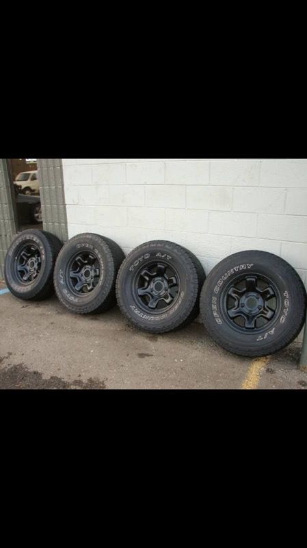 //// 17" DODGE DURANGO RAM DAKOTA BLACK WHEELS AND TIRES ////