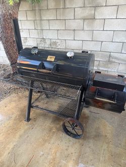 Oklahoma Joe Smoker