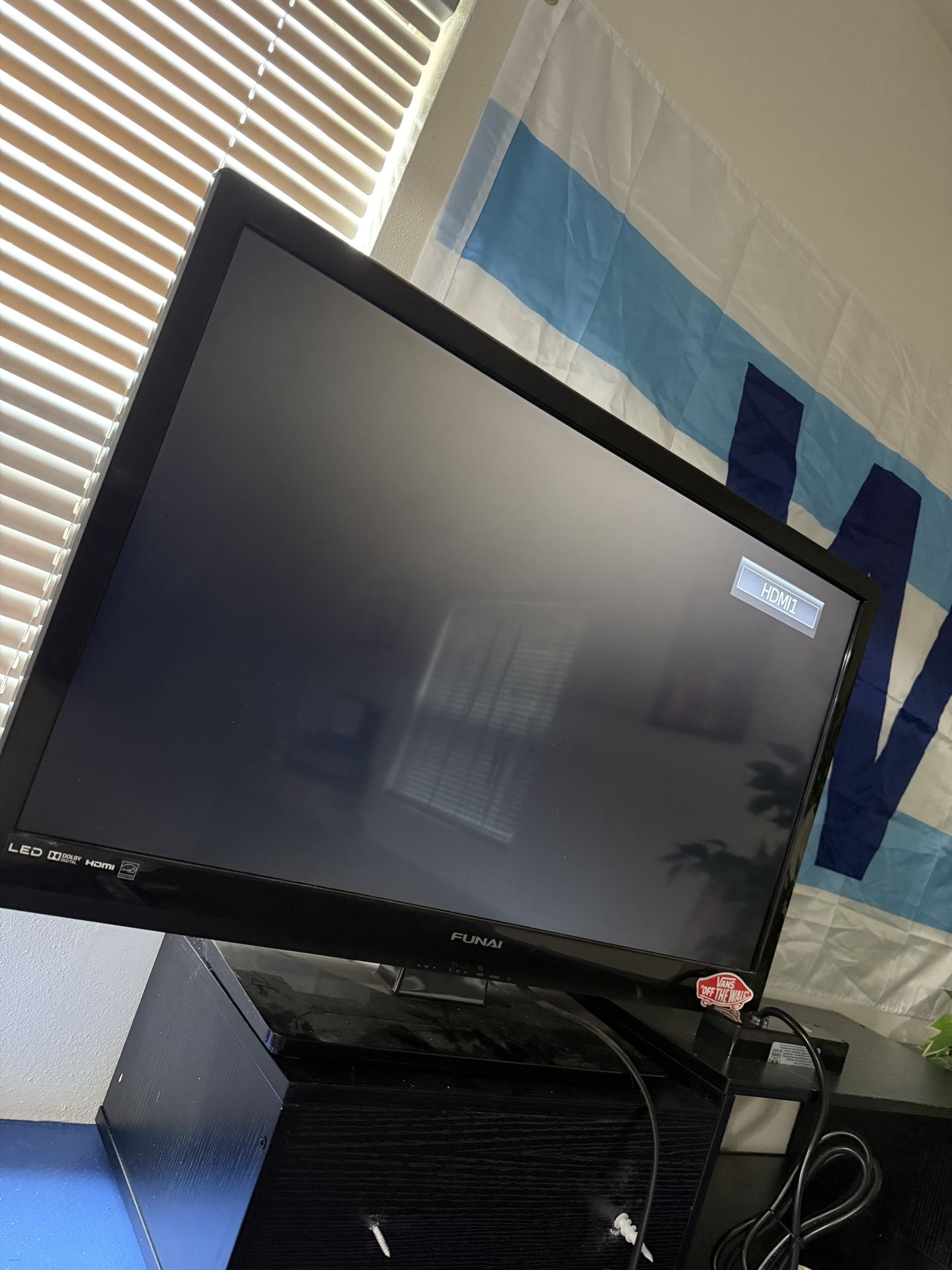32 Inch TV