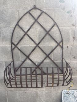 Metal Plant Hanger