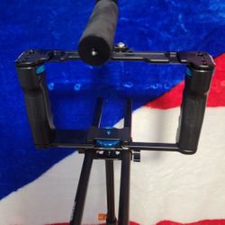 UNIVERSAL CAMERA CAGE 