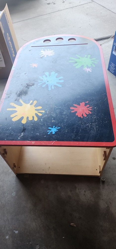 Kids Art Table 