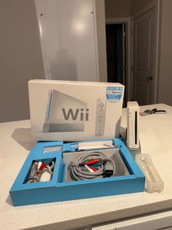 Nintendo Wii Sports Console in Box Complete 1 Controller Wii Sports Game