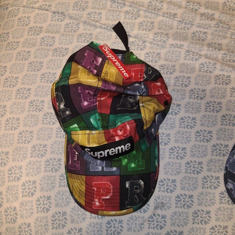 SUPREME HAT(IF YOU SEE IT. IT'S AVAILABLE)