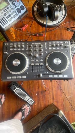 Numark Mixteack pro