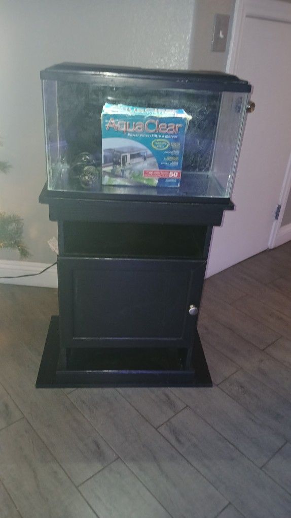 10 Gallon Aquarium With Stand
