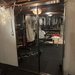 Mirrored Sliding Closet Doors