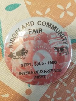 4 Ridgeland Community Fair pins