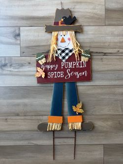 scarecrow garden stake