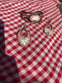 Flower Metal Costume Jewelry Earrings and Bracelet Set Bangle Metal Bracelet