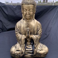 Large Praying Buddha Statue