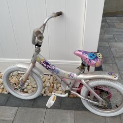 Girl Bike 18” . Age 5-8 