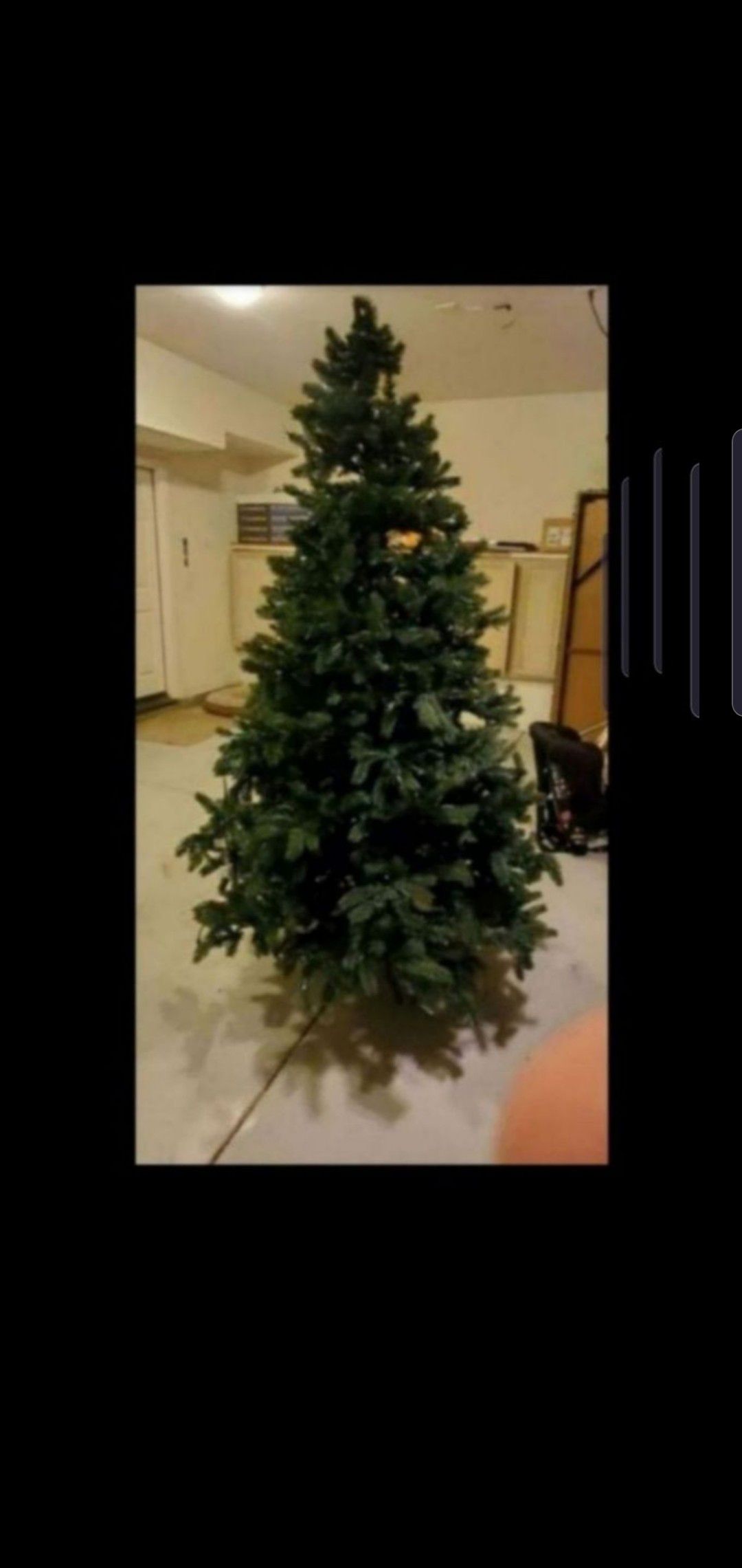 7.5 ft Artificial Christmas tree