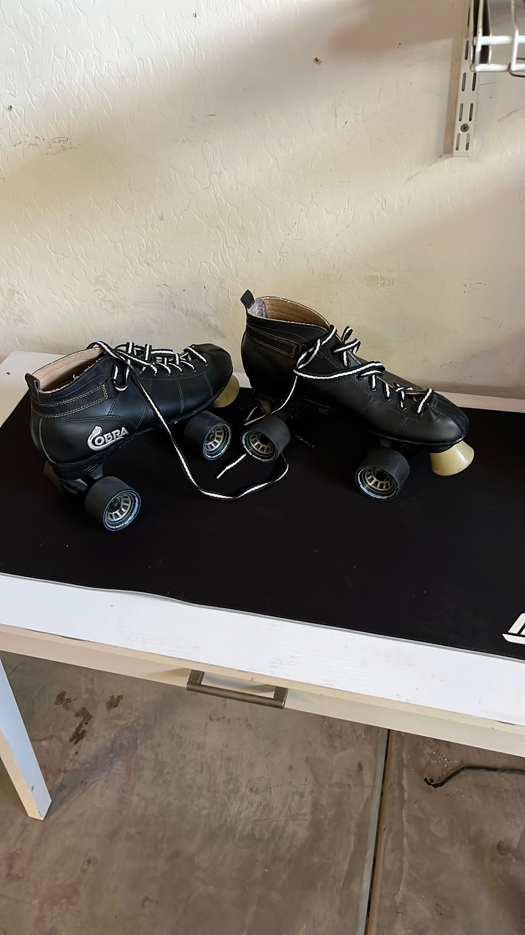 Cobra Skates Size 10