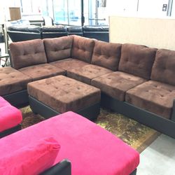 BRAND NEW REVERSIBLE SECTIONAL SOFA 