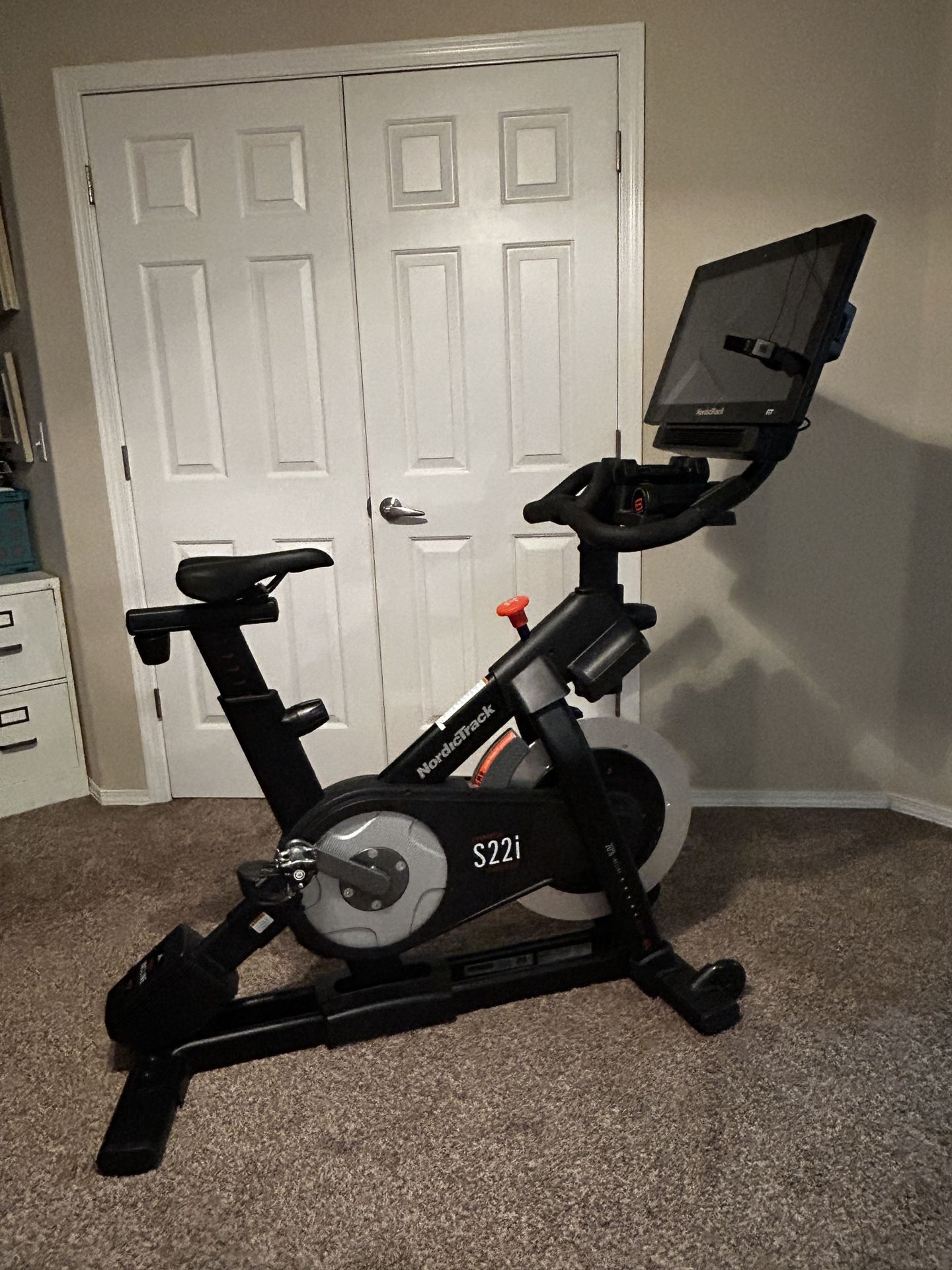 NordicTrack Studio Cycle bike